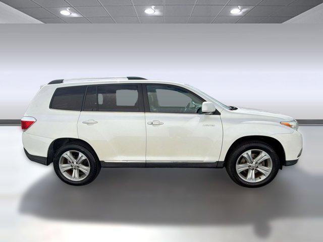 used 2012 Toyota Highlander car, priced at $14,999