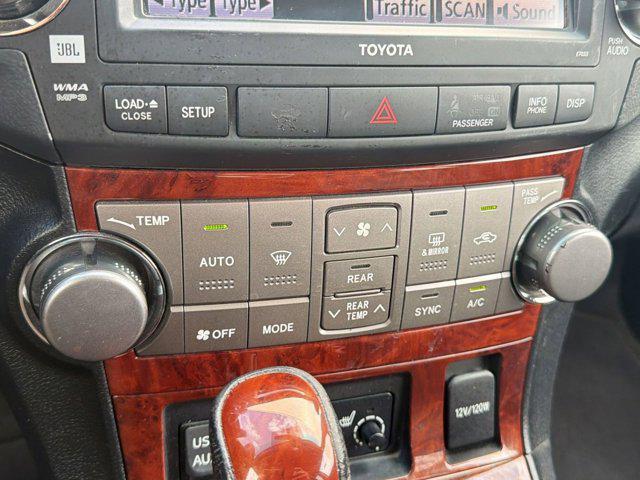 used 2012 Toyota Highlander car, priced at $14,999