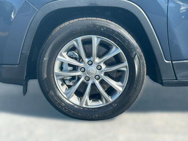 used 2021 Jeep Cherokee car, priced at $19,499