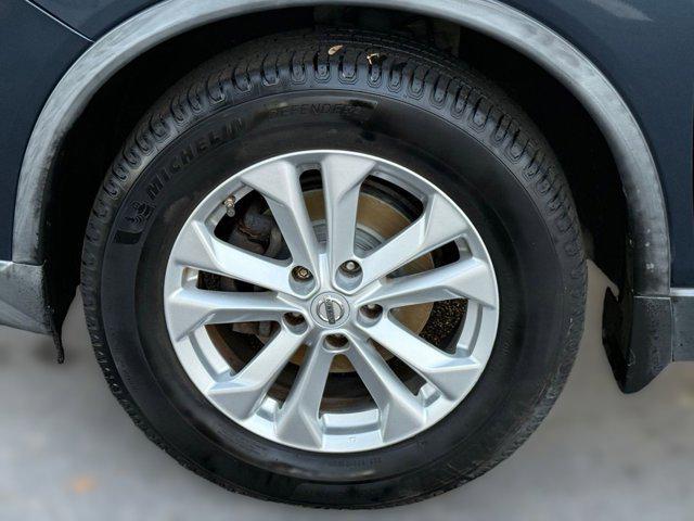 used 2016 Nissan Rogue car, priced at $10,999