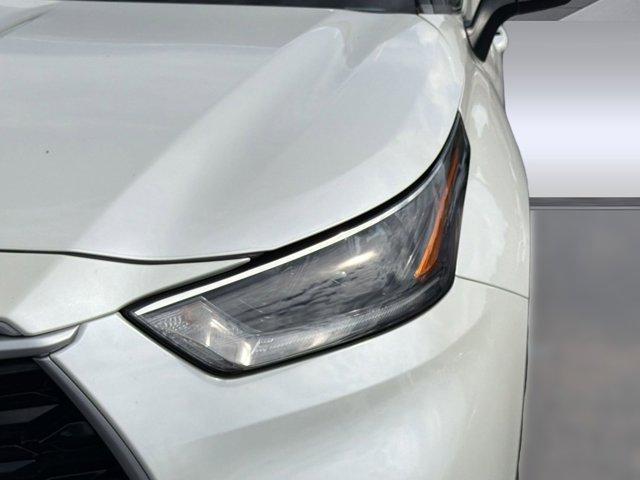 used 2021 Toyota Highlander car, priced at $26,999