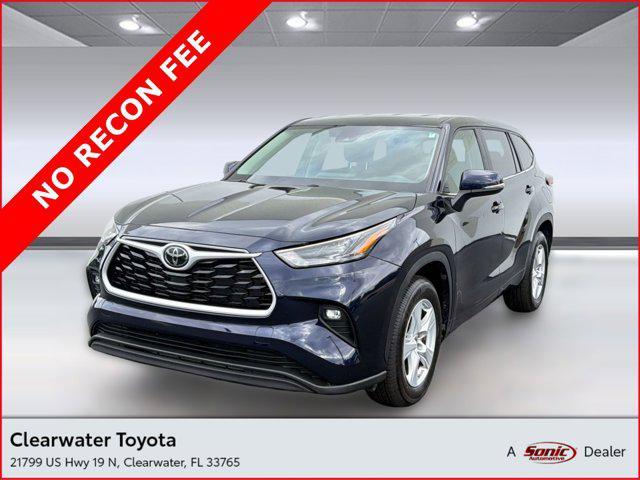 used 2025 Toyota Highlander car, priced at $35,497