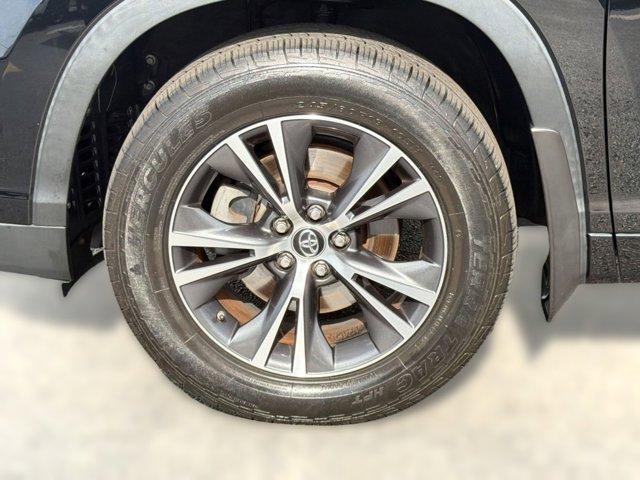used 2016 Toyota Highlander car, priced at $20,999