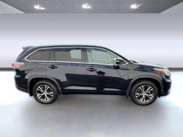 used 2016 Toyota Highlander car, priced at $20,999