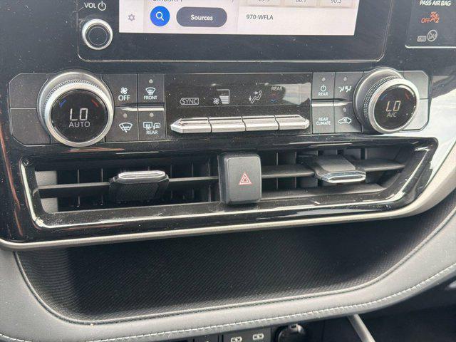 used 2025 Toyota Highlander car, priced at $36,997