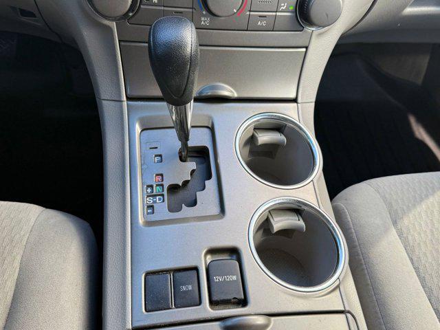 used 2010 Toyota Highlander car, priced at $8,999
