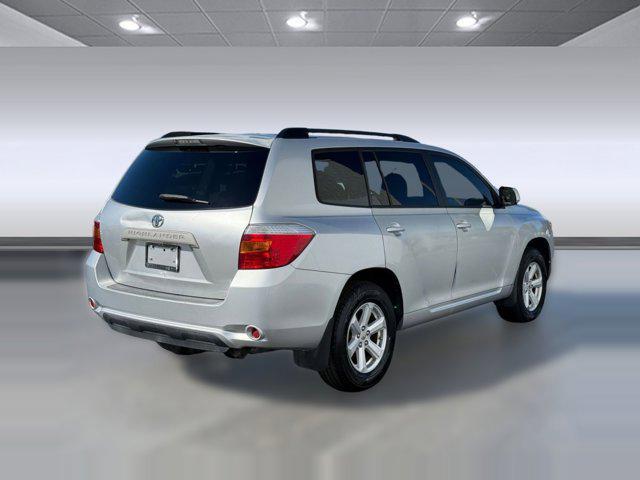 used 2010 Toyota Highlander car, priced at $8,999