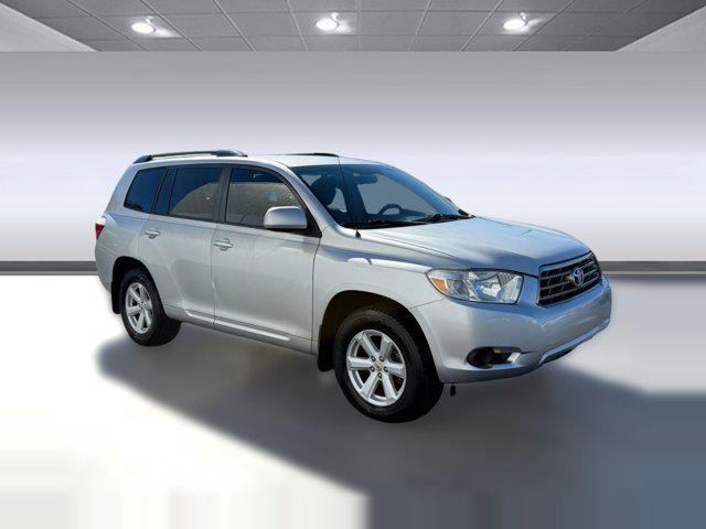 used 2010 Toyota Highlander car, priced at $8,999