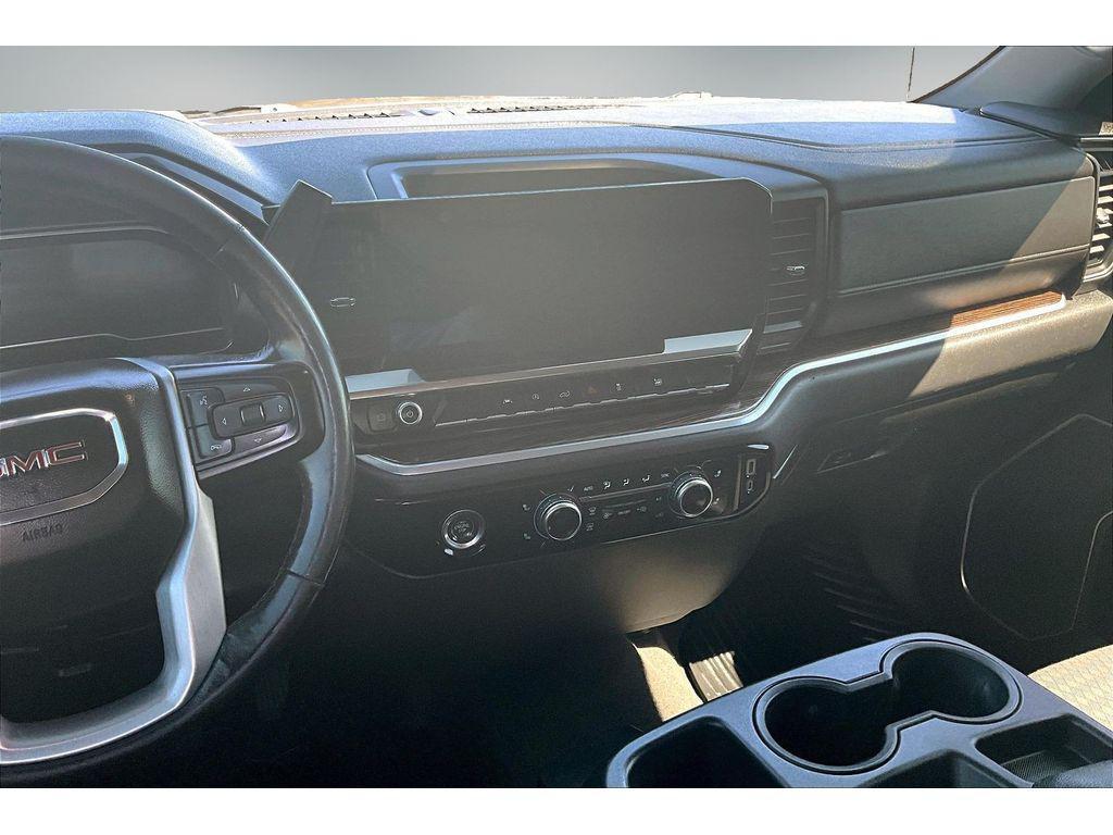 used 2022 GMC Sierra 1500 car, priced at $34,595