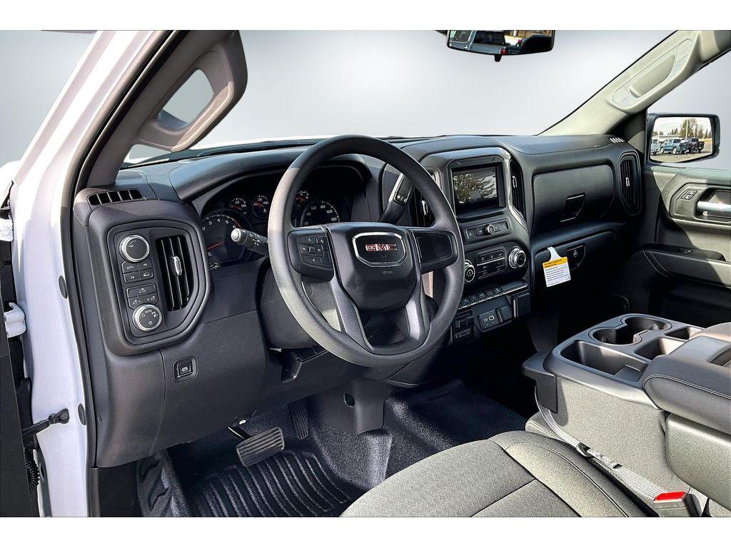 new 2026 GMC Sierra 1500 car, priced at $44,815
