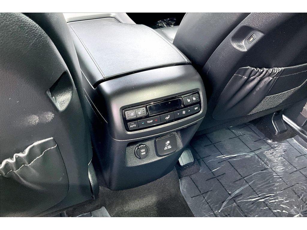 used 2024 Hyundai Palisade car, priced at $41,995