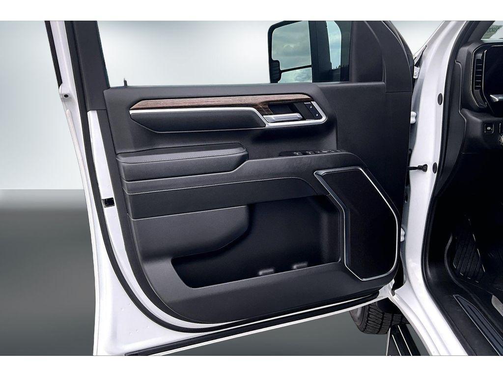 used 2024 GMC Sierra 2500 car, priced at $47,995