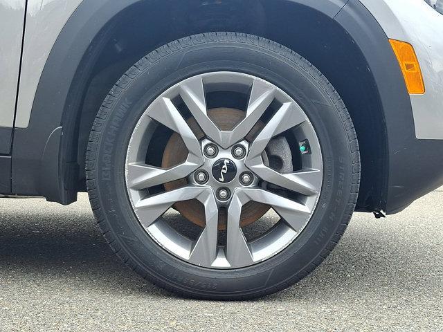 used 2023 Kia Seltos car