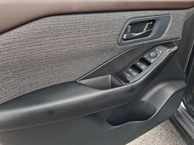 used 2023 Nissan Rogue car