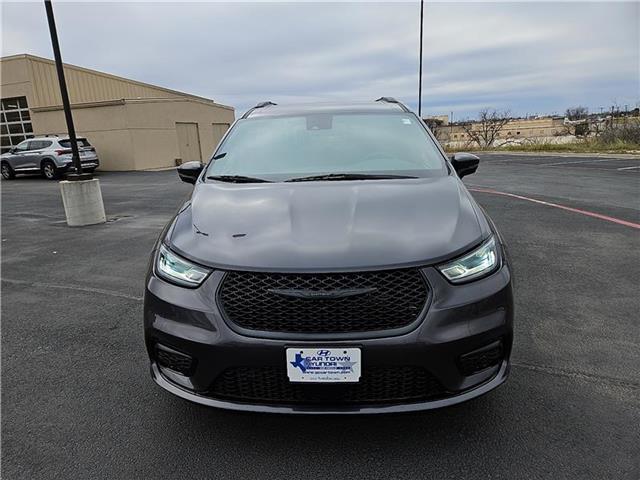 used 2023 Chrysler Pacifica car, priced at $25,497