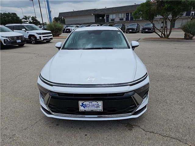 new 2025 Hyundai Sonata Hybrid car, priced at $32,987