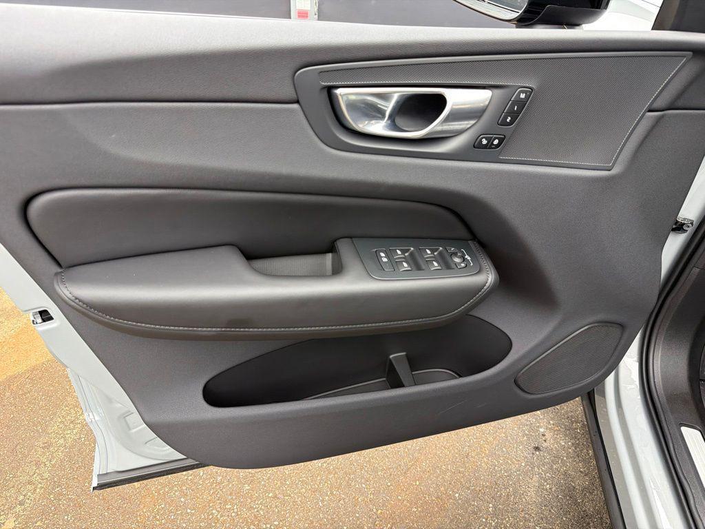 used 2025 Volvo XC60 Plug-In Hybrid car, priced at $49,684
