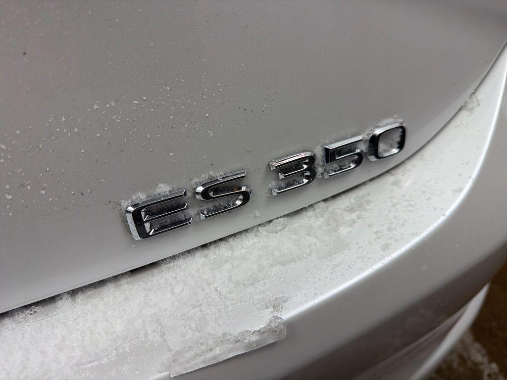 new 2025 Lexus ES 350 car, priced at $56,595