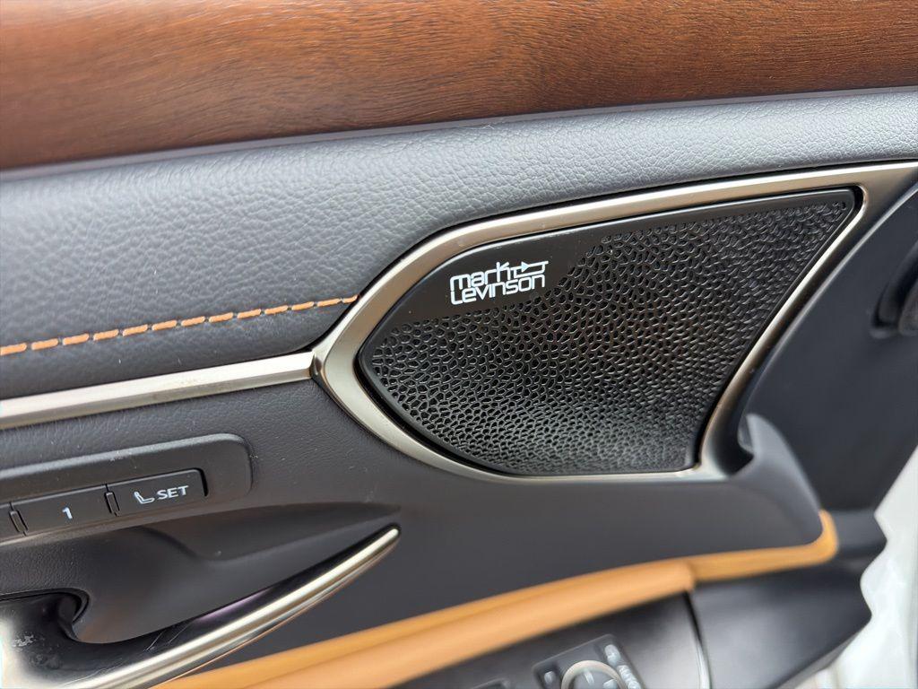 new 2025 Lexus ES 350 car, priced at $56,595