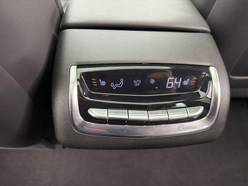 used 2024 Cadillac XT6 car, priced at $47,984