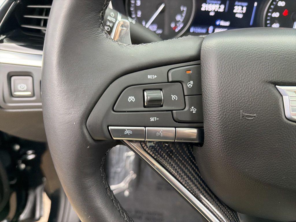 used 2024 Cadillac XT6 car, priced at $47,984
