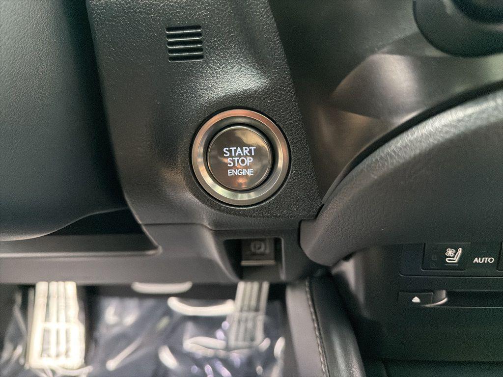 used 2019 Lexus ES 350 car, priced at $22,384