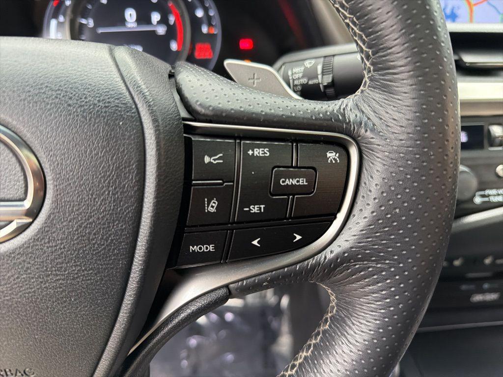 used 2019 Lexus ES 350 car, priced at $22,384