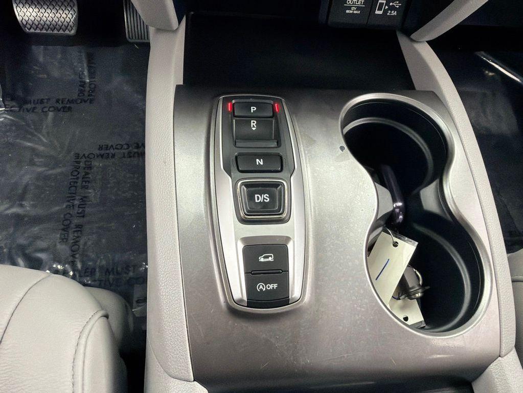 used 2021 Honda Pilot car, priced at $27,684