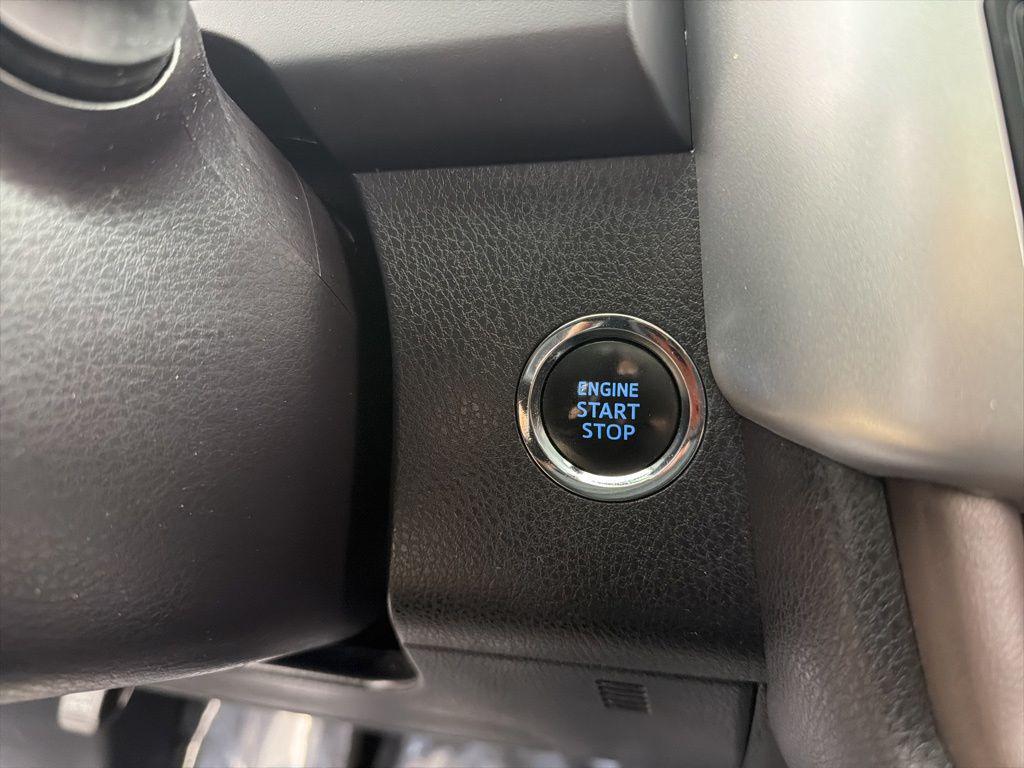 used 2018 Toyota Highlander car, priced at $24,384