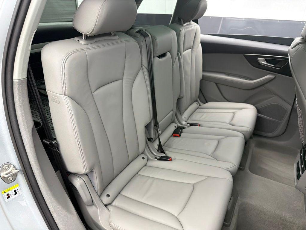 used 2023 Audi Q7 car, priced at $43,984