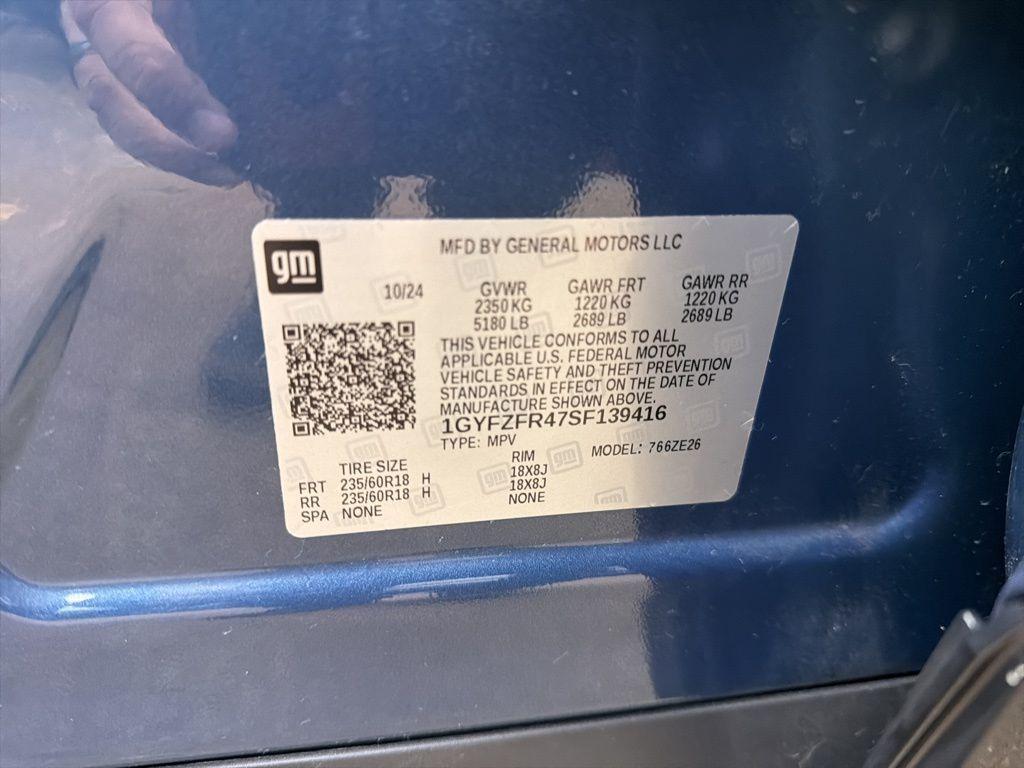 used 2025 Cadillac XT4 car, priced at $34,984