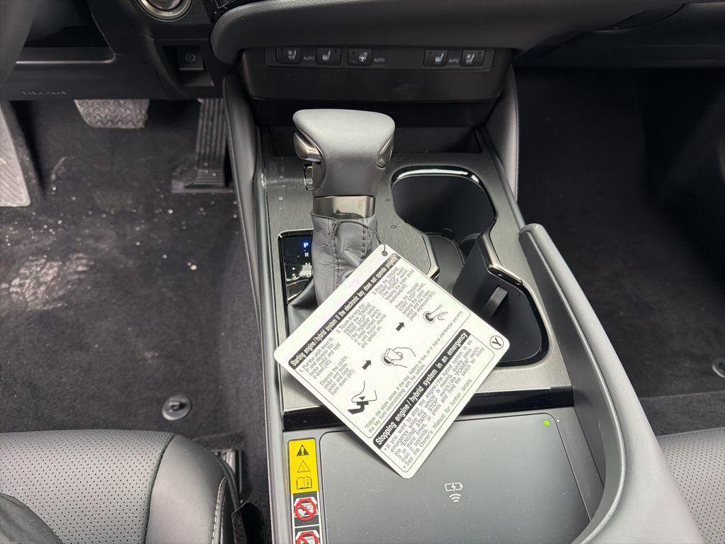 new 2025 Lexus ES 350 car, priced at $45,426