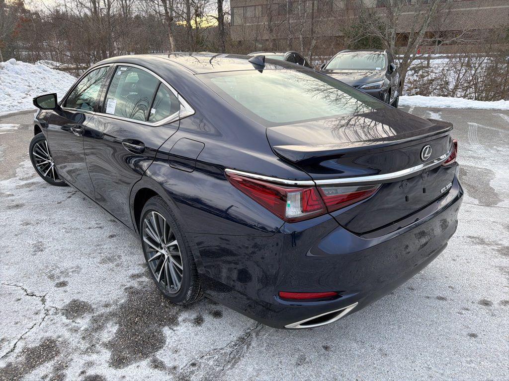 new 2025 Lexus ES 350 car, priced at $45,426