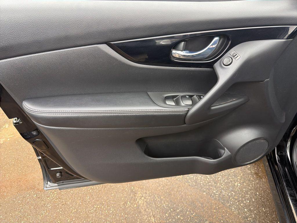 used 2018 Nissan Rogue Sport car, priced at $11,584