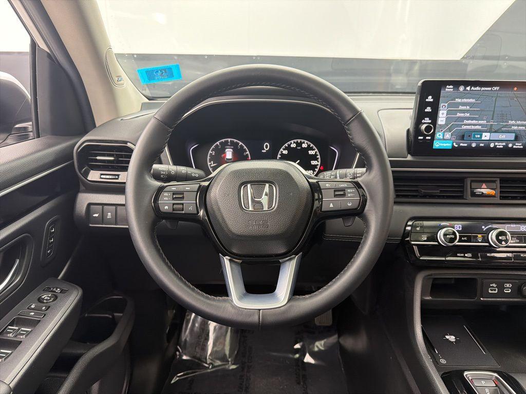 used 2025 Honda Pilot car, priced at $43,684