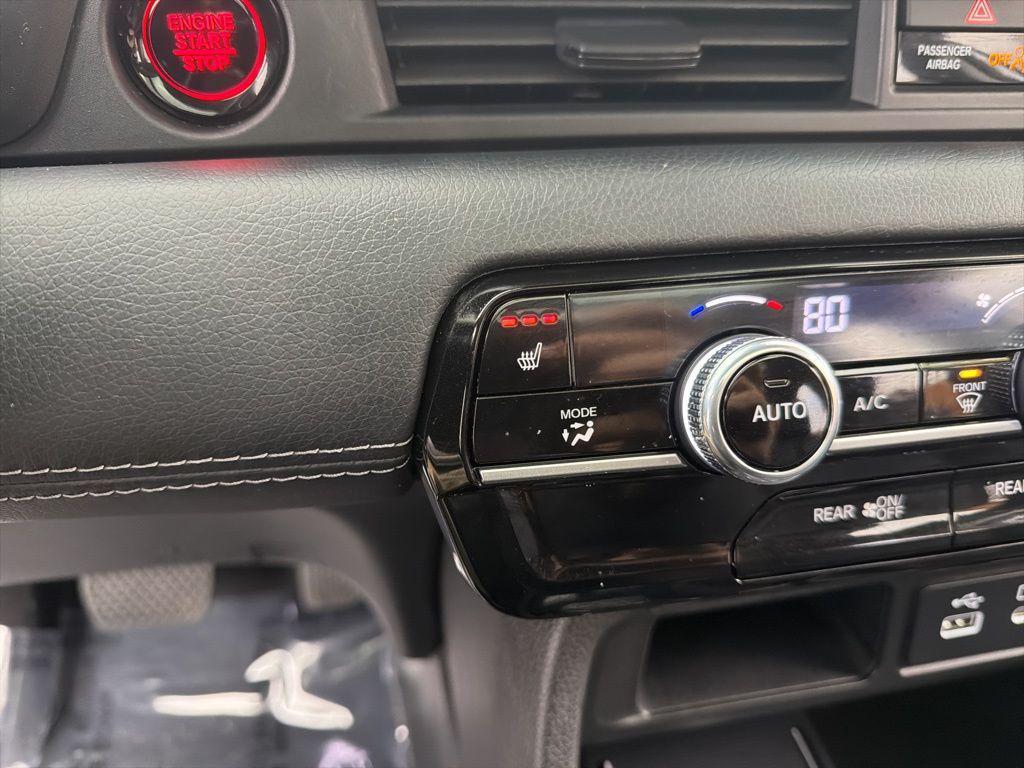 used 2025 Honda Pilot car, priced at $43,684
