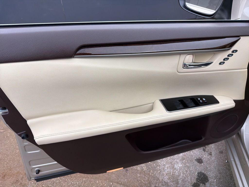 used 2017 Lexus ES 350 car, priced at $23,984