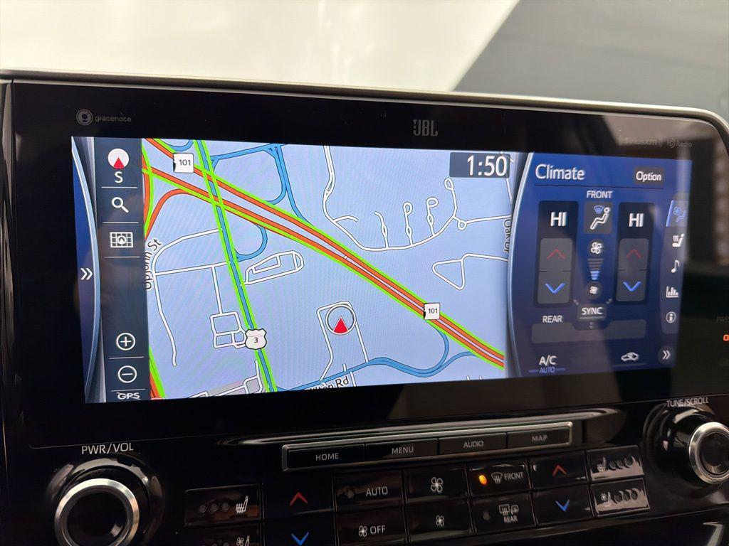 used 2022 Toyota Highlander car, priced at $33,284