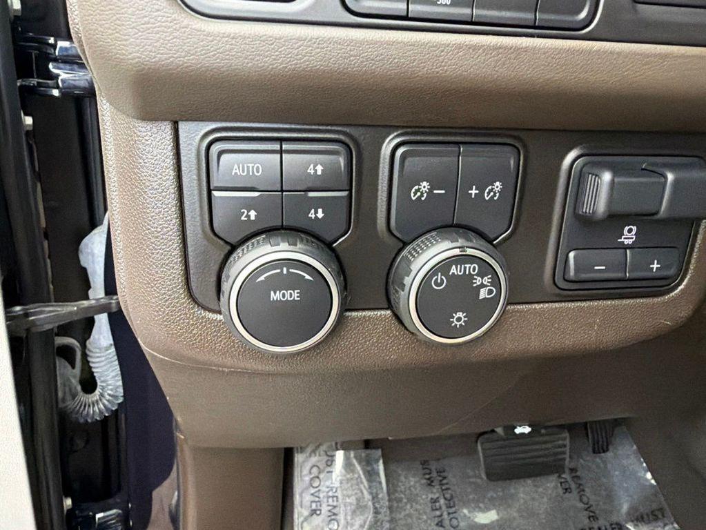 used 2022 Chevrolet Suburban car, priced at $36,784