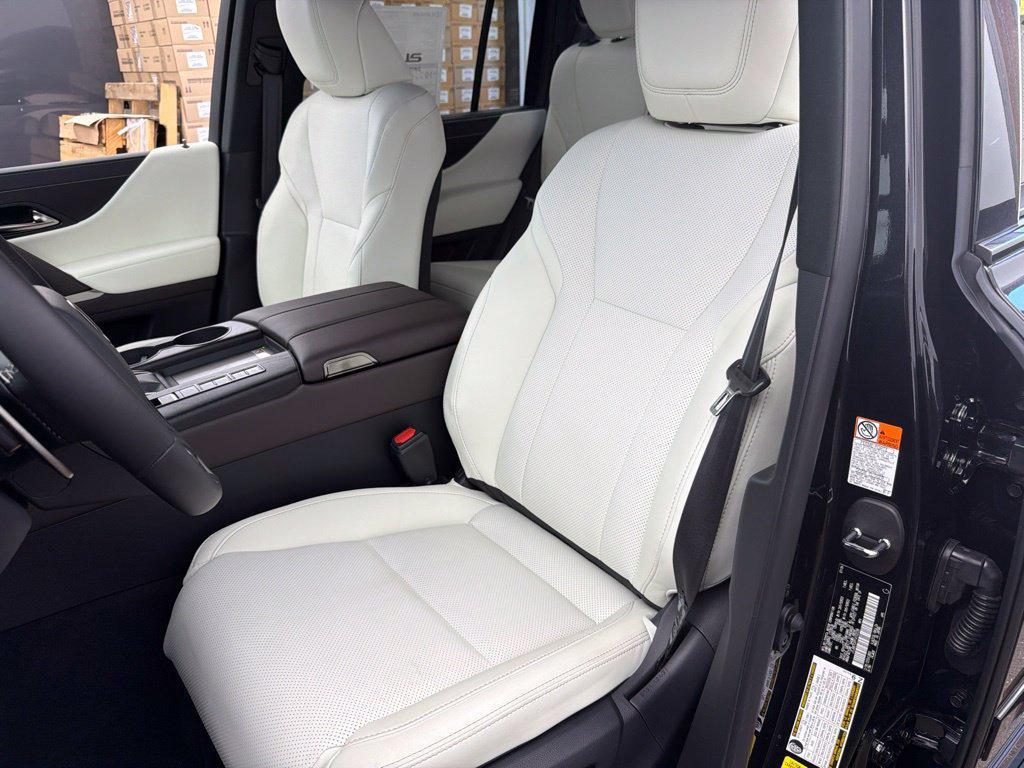 new 2026 Lexus LX 600 car, priced at $117,932