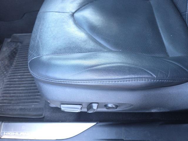 used 2021 Toyota Highlander car, priced at $33,998