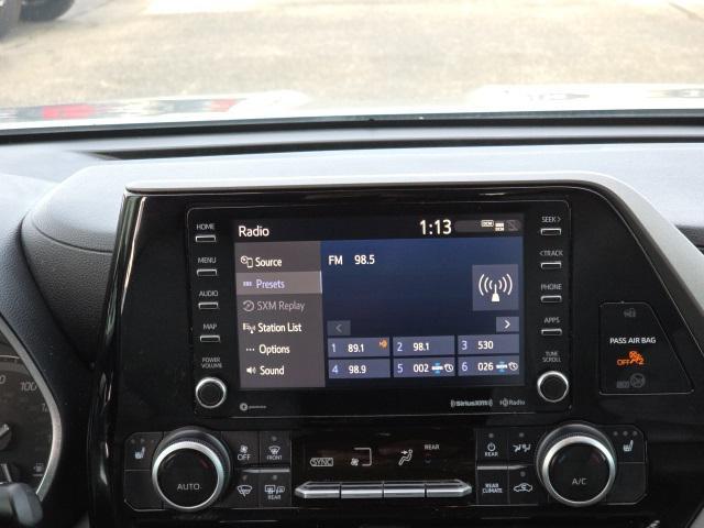 used 2020 Toyota Highlander car, priced at $24,998