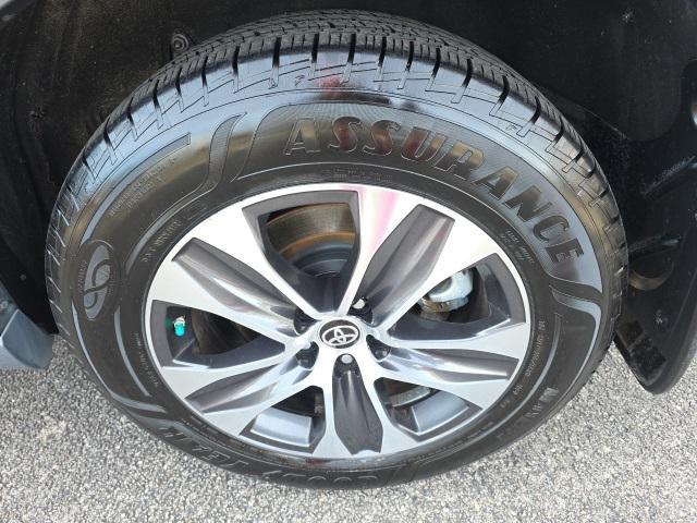 used 2020 Toyota Highlander car, priced at $24,998