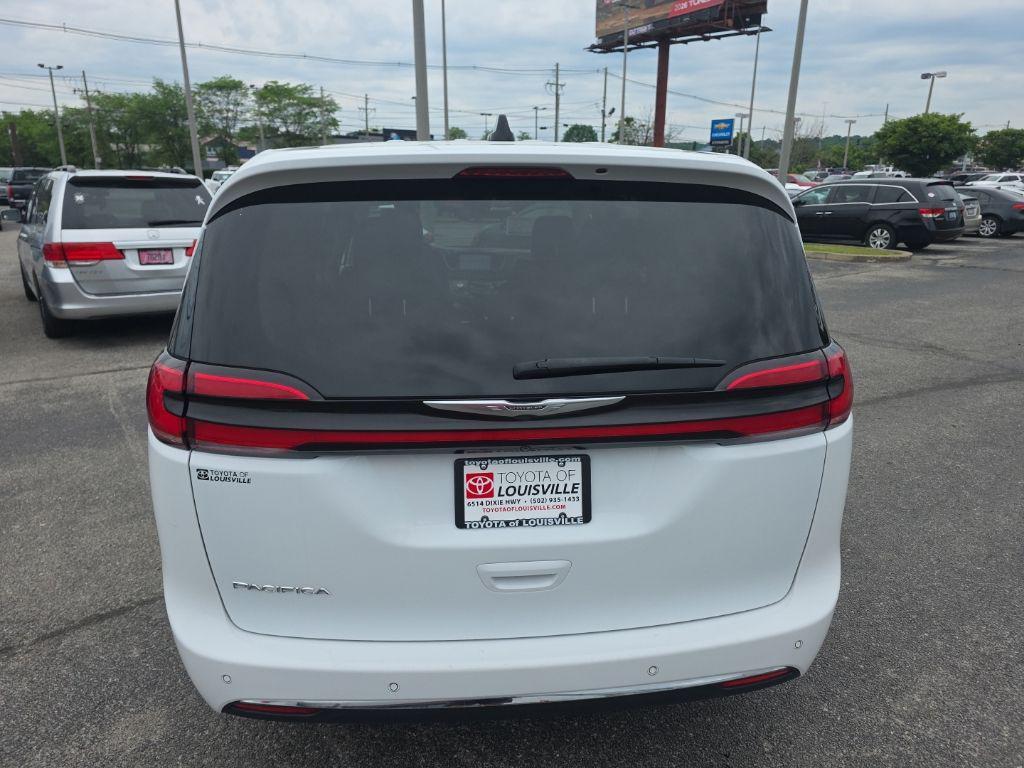used 2023 Chrysler Pacifica car, priced at $25,998