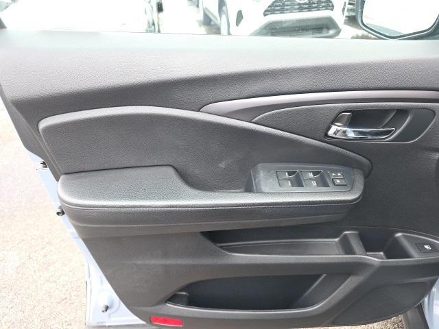 used 2022 Honda Pilot car, priced at $27,199