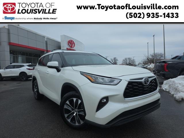 used 2020 Toyota Highlander car, priced at $29,998