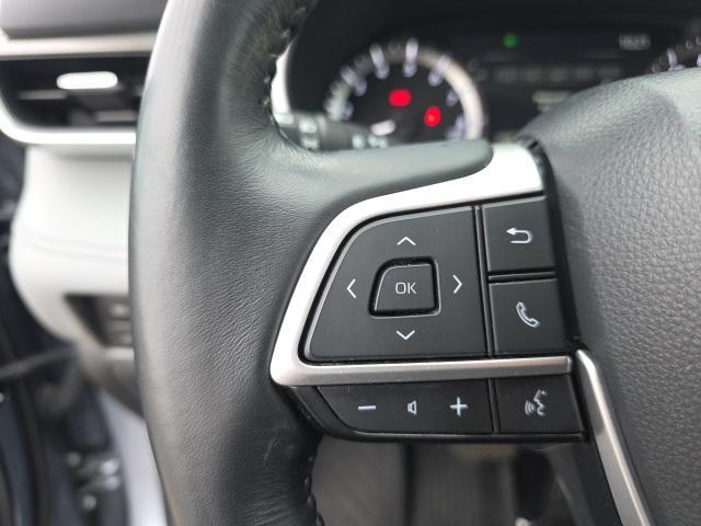 used 2023 Toyota Highlander car, priced at $37,998