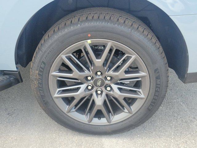 new 2026 Ford Expedition car, priced at $77,355