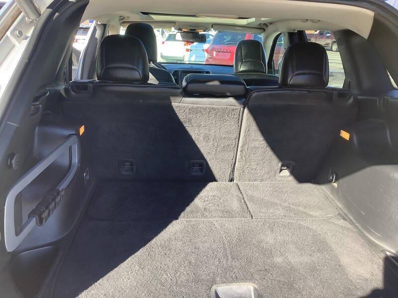 used 2016 Jeep Cherokee car, priced at $9,900