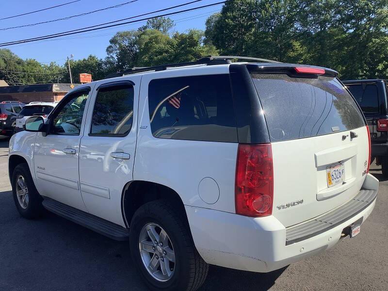 used 2014 GMC Yukon car, priced at $15,900